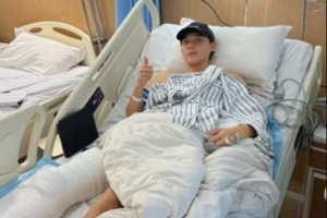 李嗣镕手术后社媒晒照：非常不幸再次遭遇伤停，养好伤重新出发